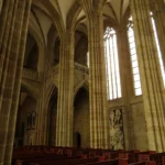 Innenraum mit Kirchengestühl