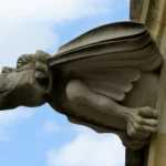 Seitenansicht des Dämons